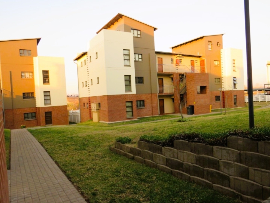 2 Bedroom Property for Sale in Barbeque Downs Gauteng