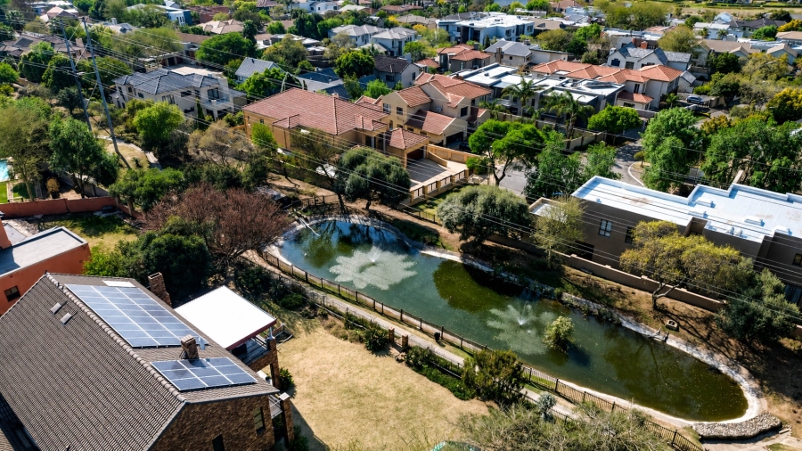 5 Bedroom Property for Sale in Carlswald North Estate Gauteng