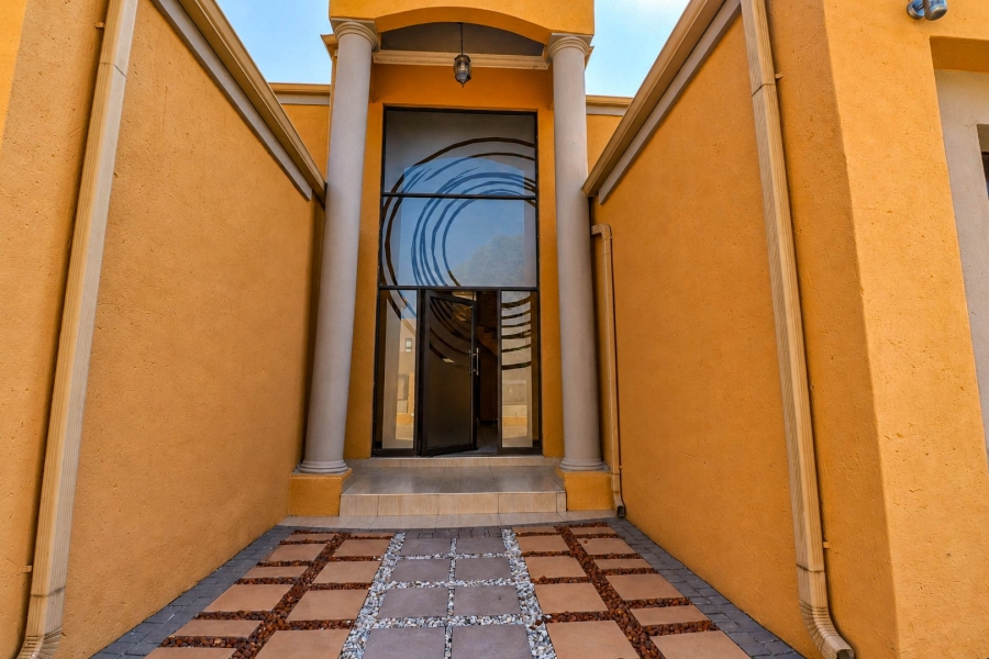 5 Bedroom Property for Sale in Carlswald North Estate Gauteng