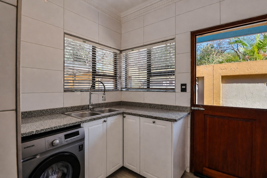 5 Bedroom Property for Sale in Carlswald North Estate Gauteng