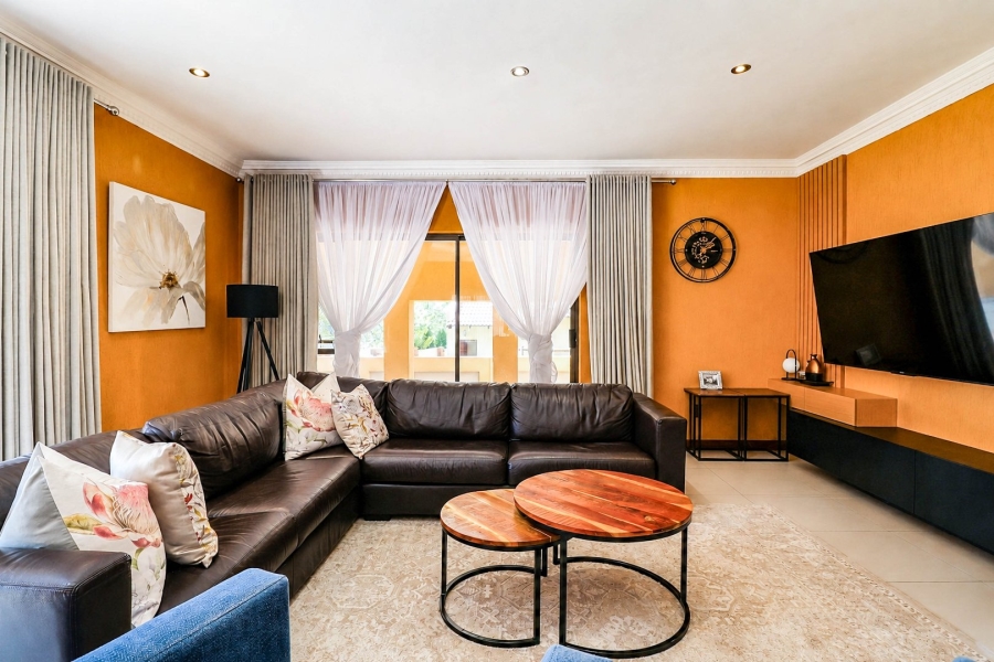 5 Bedroom Property for Sale in Carlswald North Estate Gauteng