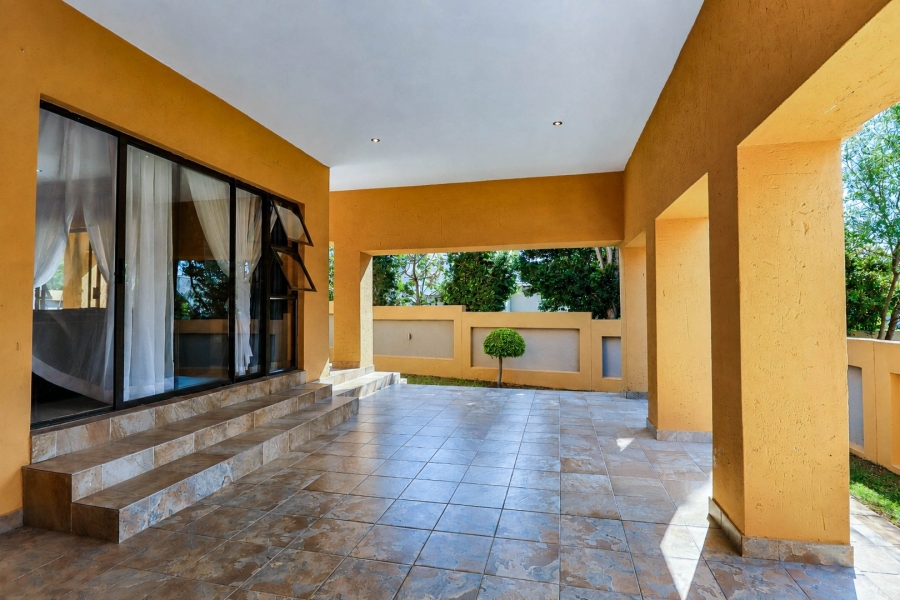 5 Bedroom Property for Sale in Carlswald North Estate Gauteng
