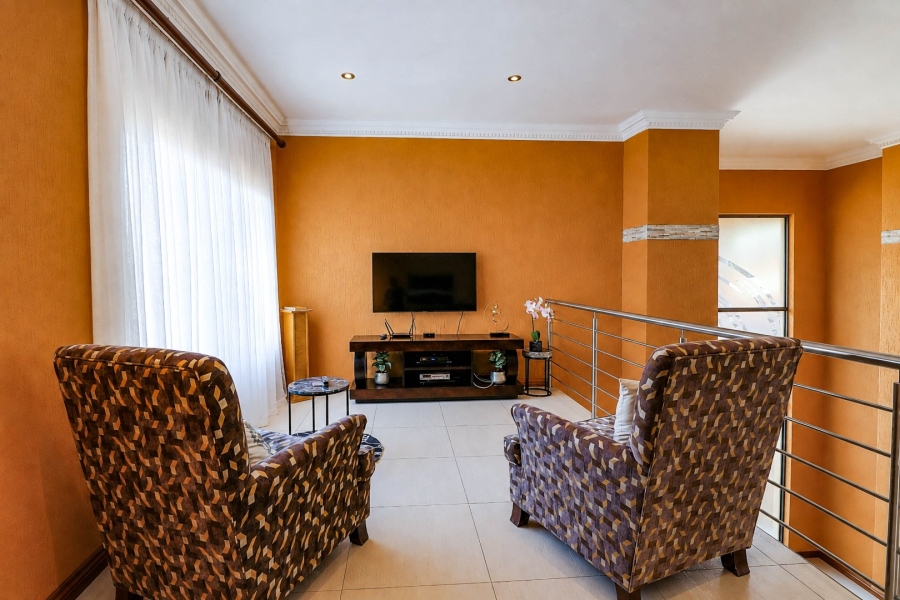 5 Bedroom Property for Sale in Carlswald North Estate Gauteng