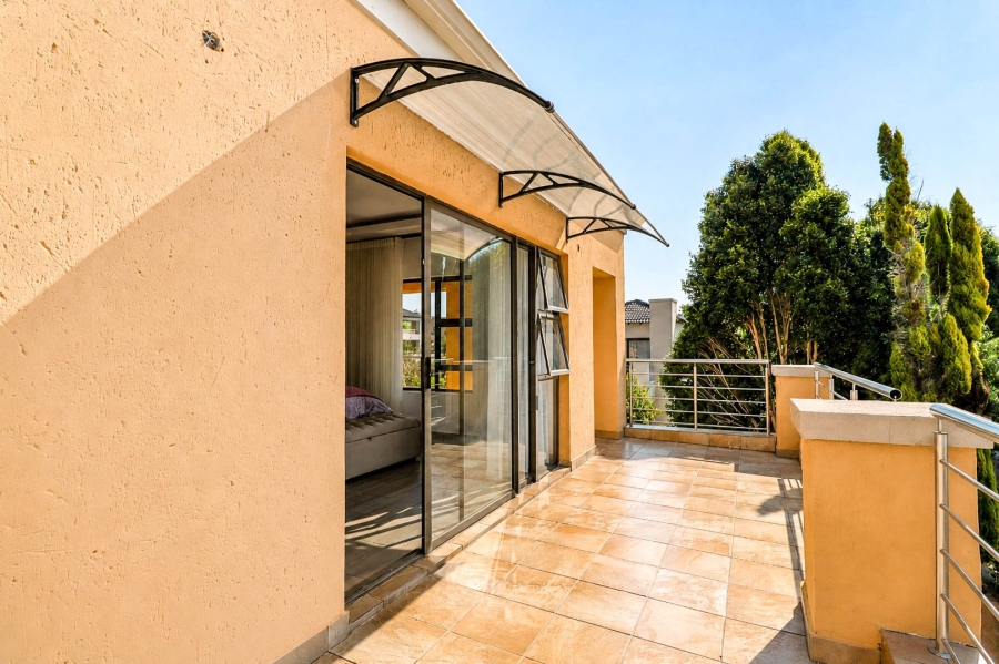 5 Bedroom Property for Sale in Carlswald North Estate Gauteng