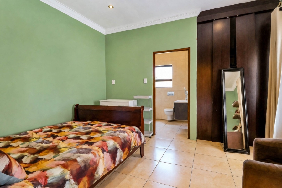 5 Bedroom Property for Sale in Carlswald North Estate Gauteng