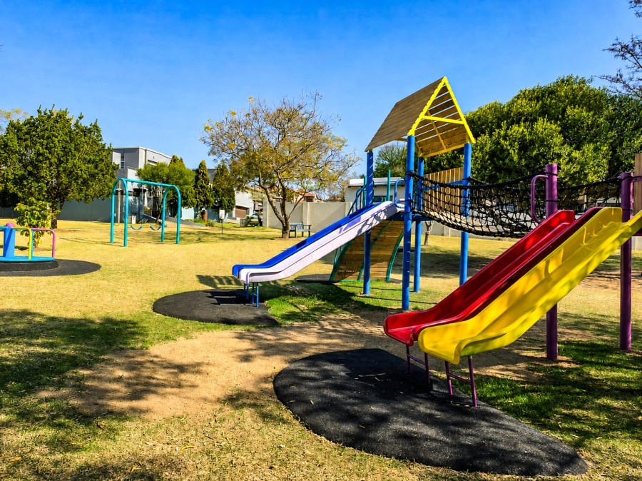 5 Bedroom Property for Sale in Carlswald North Estate Gauteng