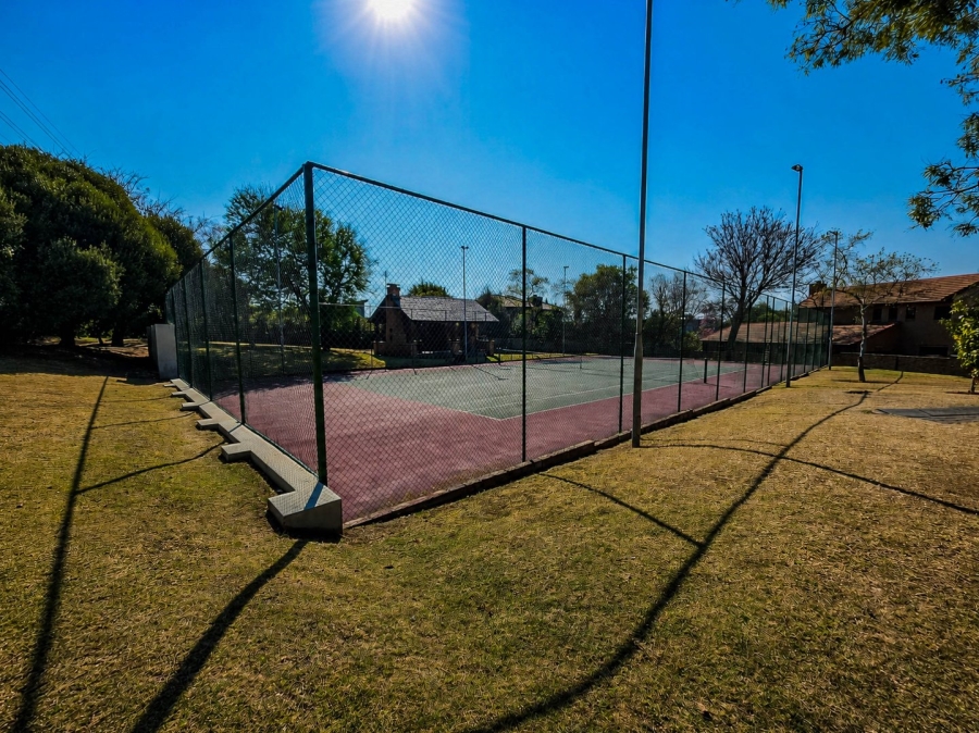 5 Bedroom Property for Sale in Carlswald North Estate Gauteng