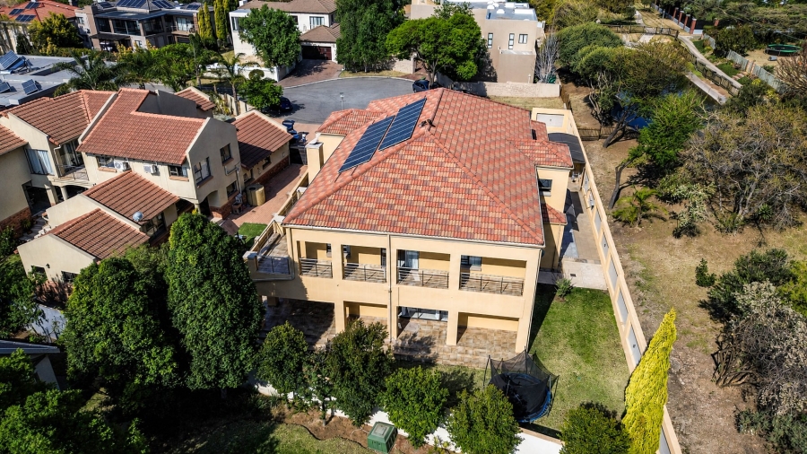 5 Bedroom Property for Sale in Carlswald North Estate Gauteng