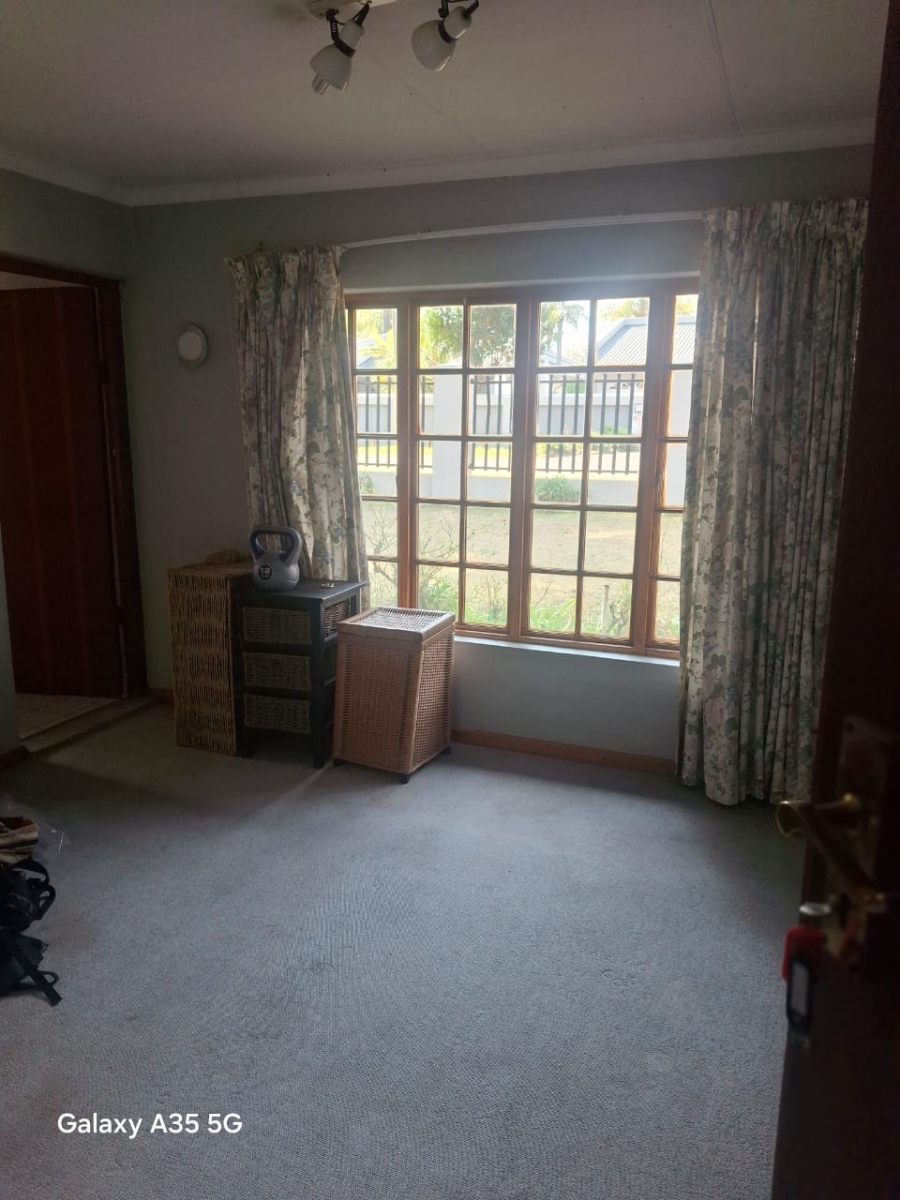 Commercial Property for Sale in Fairlead Gauteng