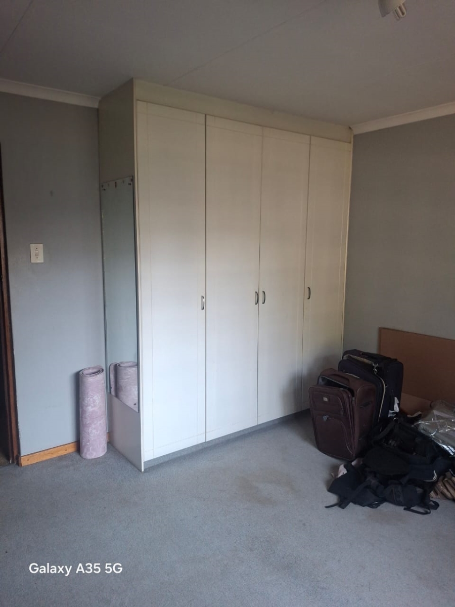 Commercial Property for Sale in Fairlead Gauteng