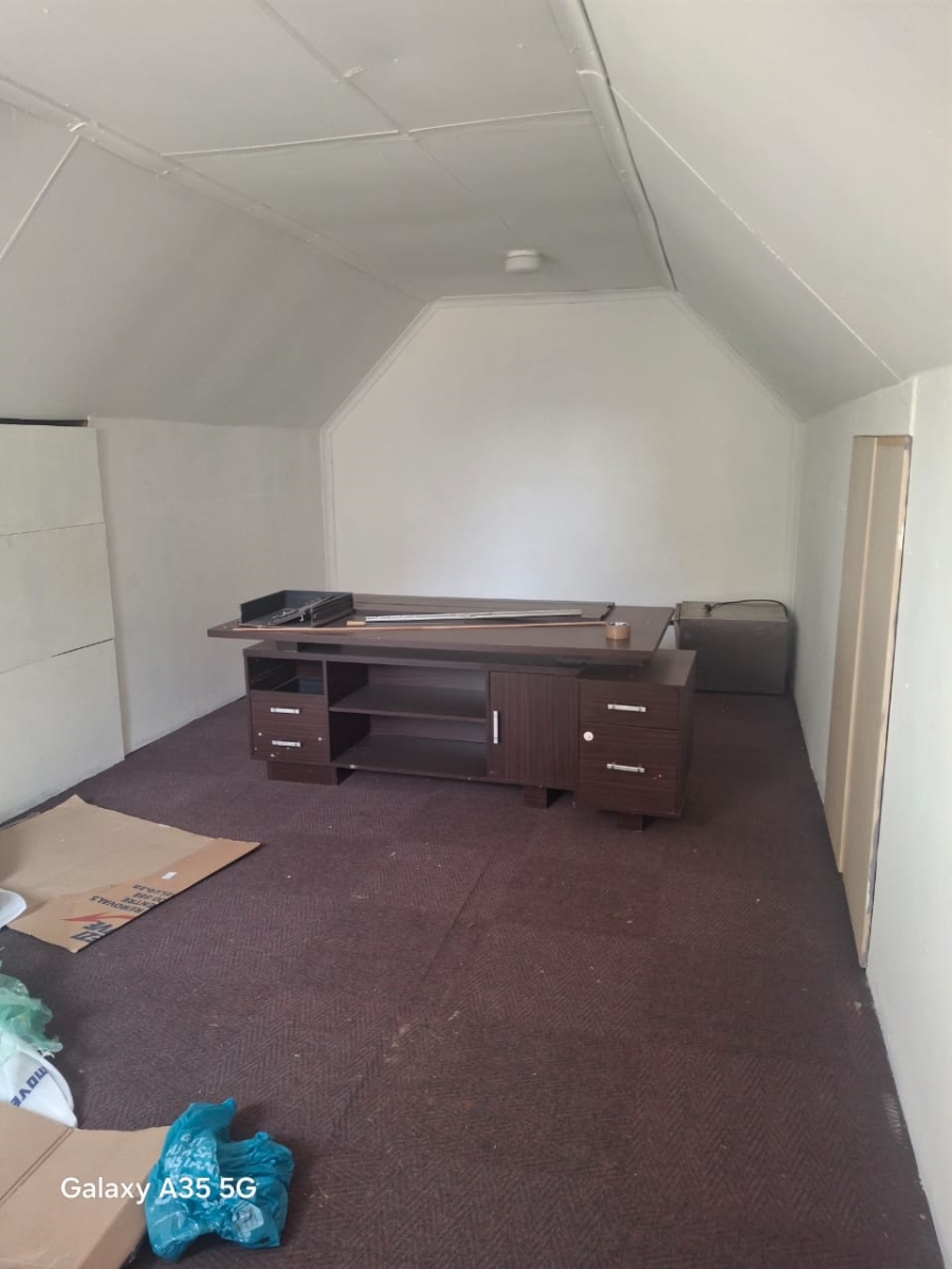 Commercial Property for Sale in Fairlead Gauteng