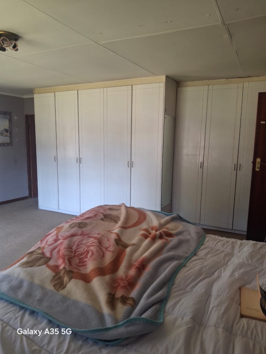 Commercial Property for Sale in Fairlead Gauteng