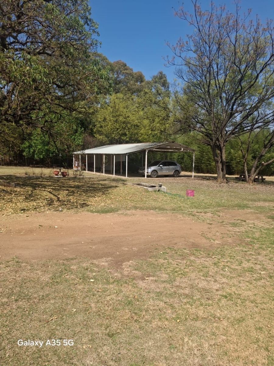 Commercial Property for Sale in Fairlead Gauteng