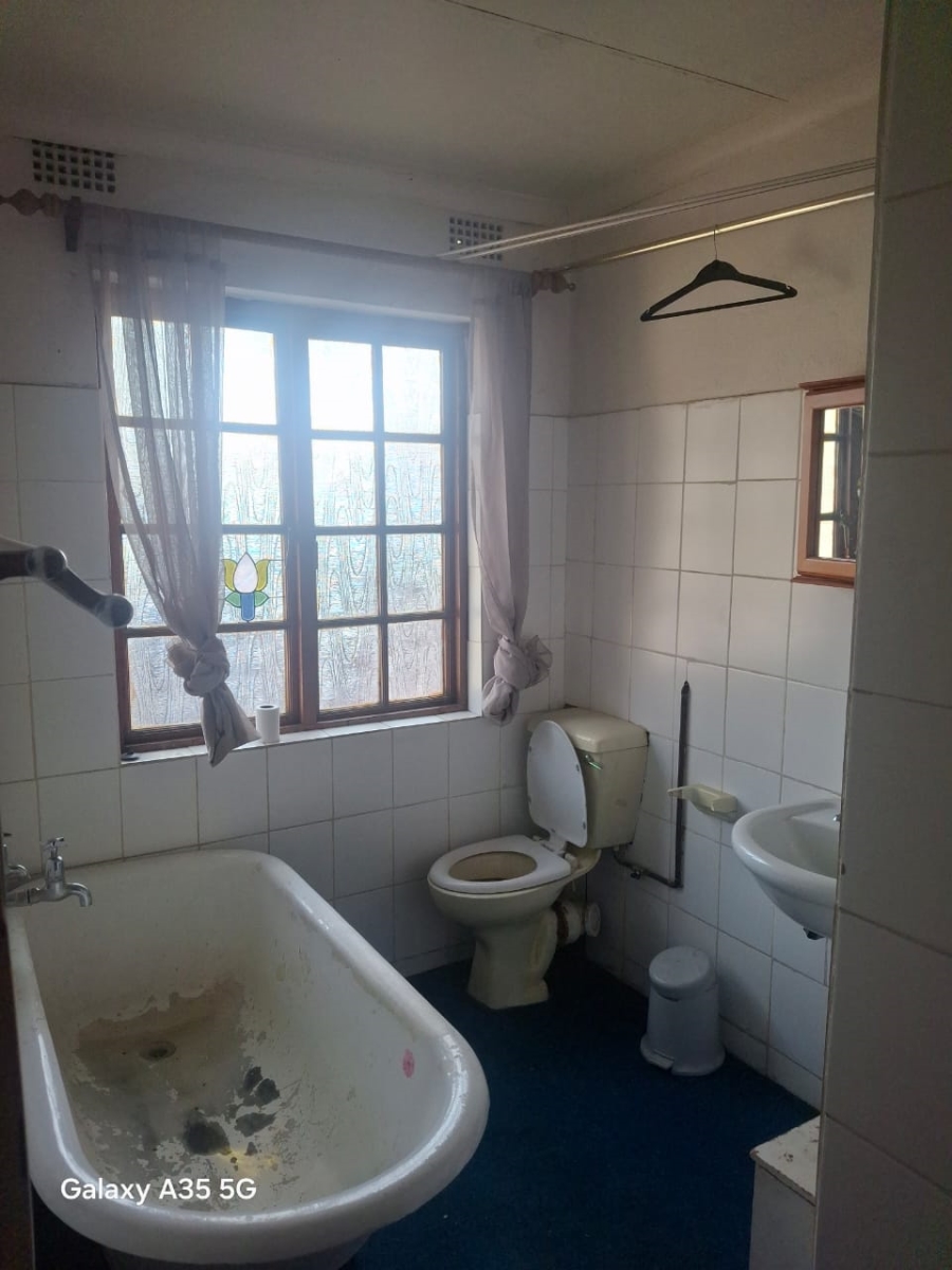 Commercial Property for Sale in Fairlead Gauteng