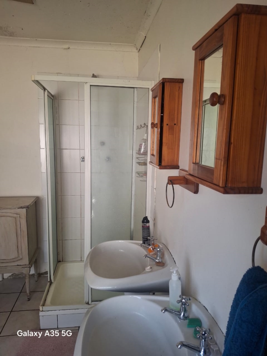 Commercial Property for Sale in Fairlead Gauteng