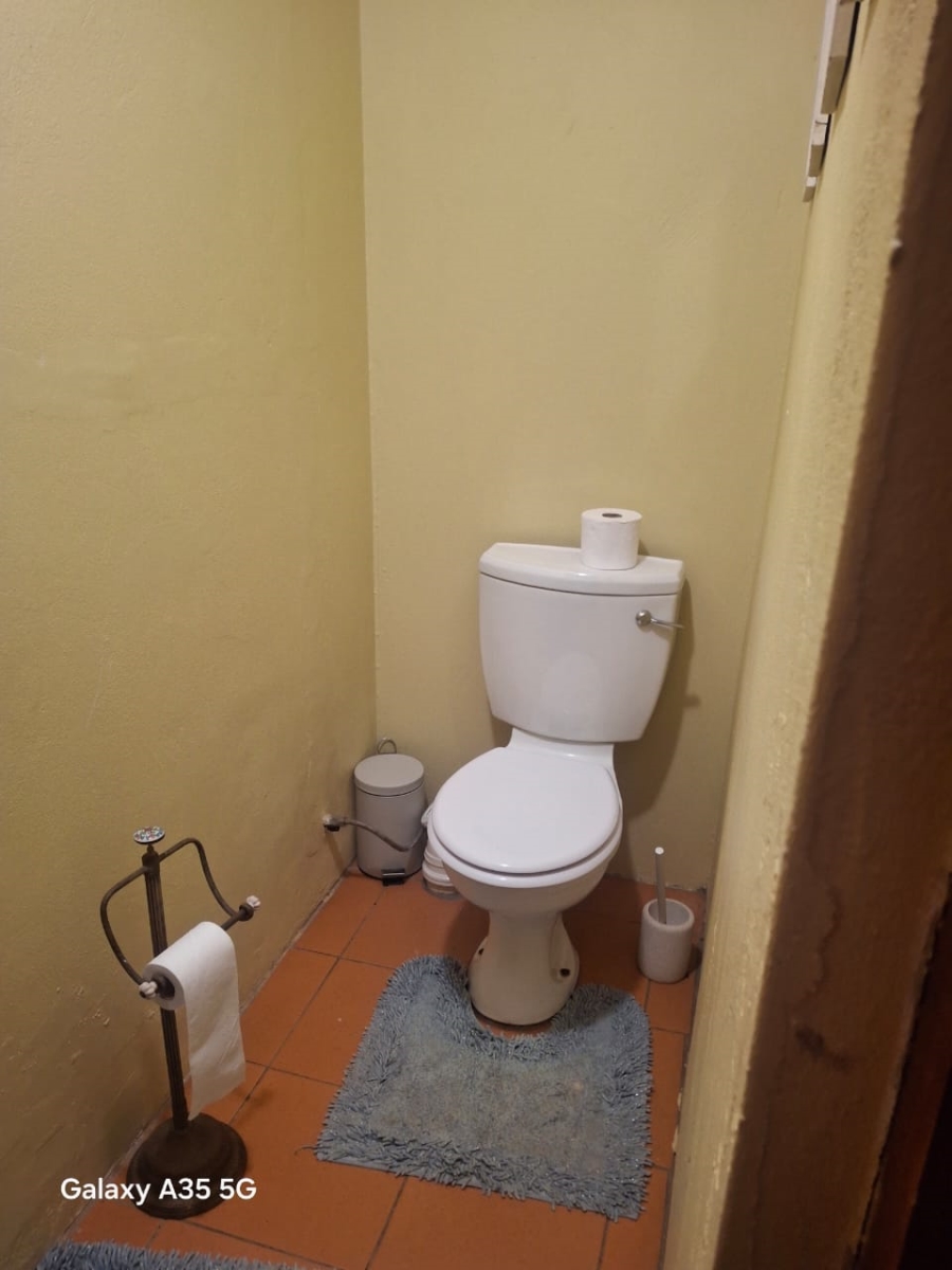 Commercial Property for Sale in Fairlead Gauteng