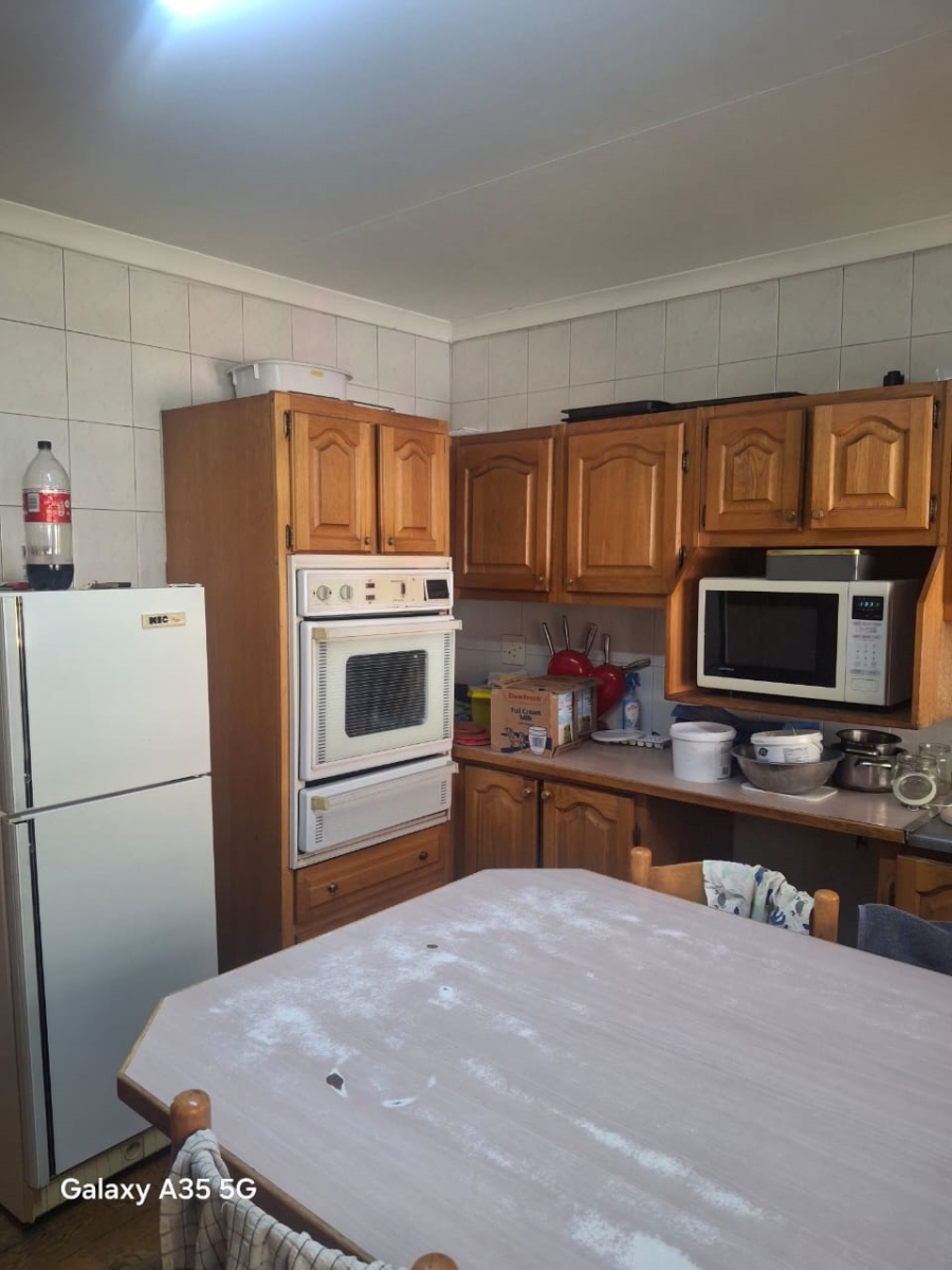 Commercial Property for Sale in Fairlead Gauteng