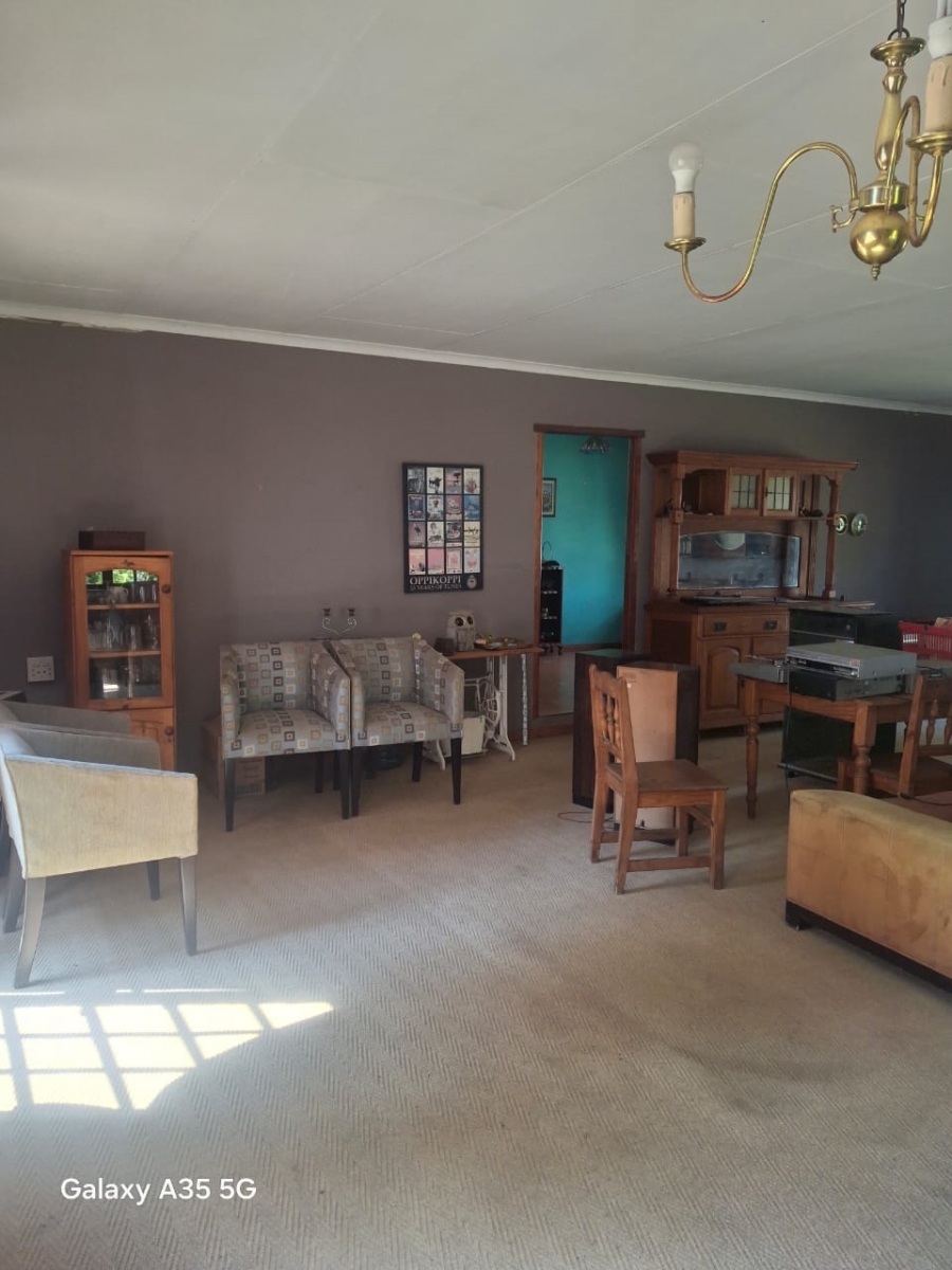 Commercial Property for Sale in Fairlead Gauteng