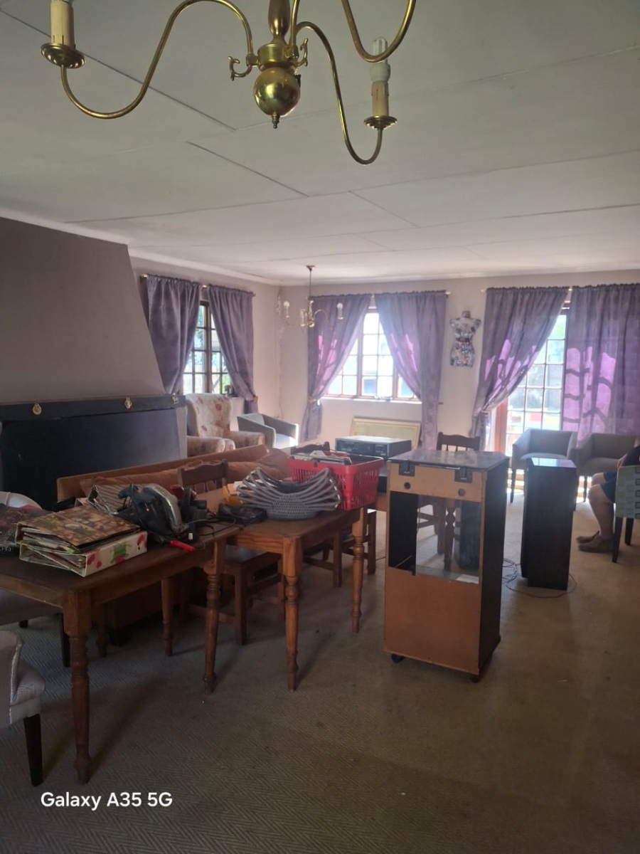 Commercial Property for Sale in Fairlead Gauteng