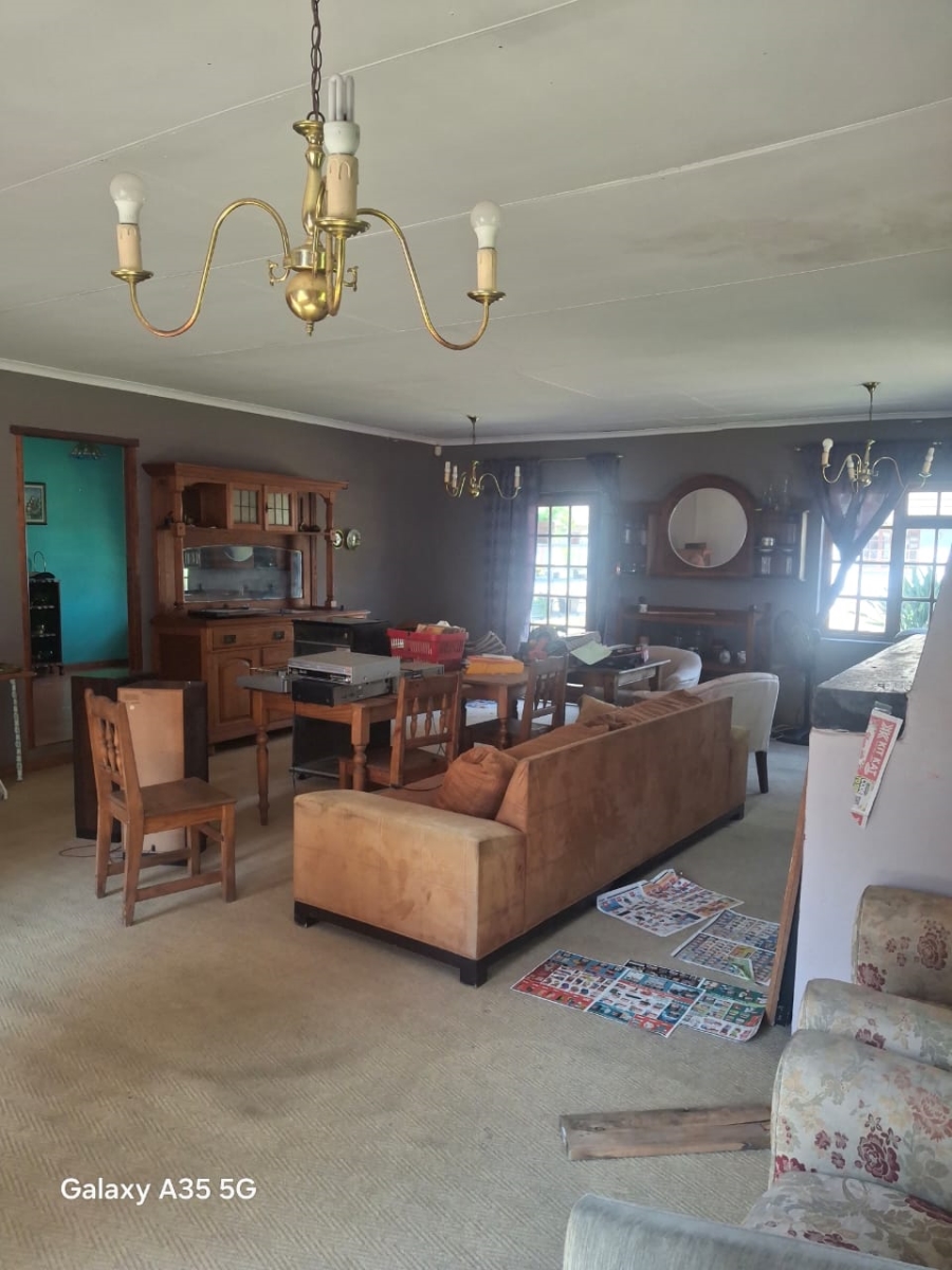 Commercial Property for Sale in Fairlead Gauteng