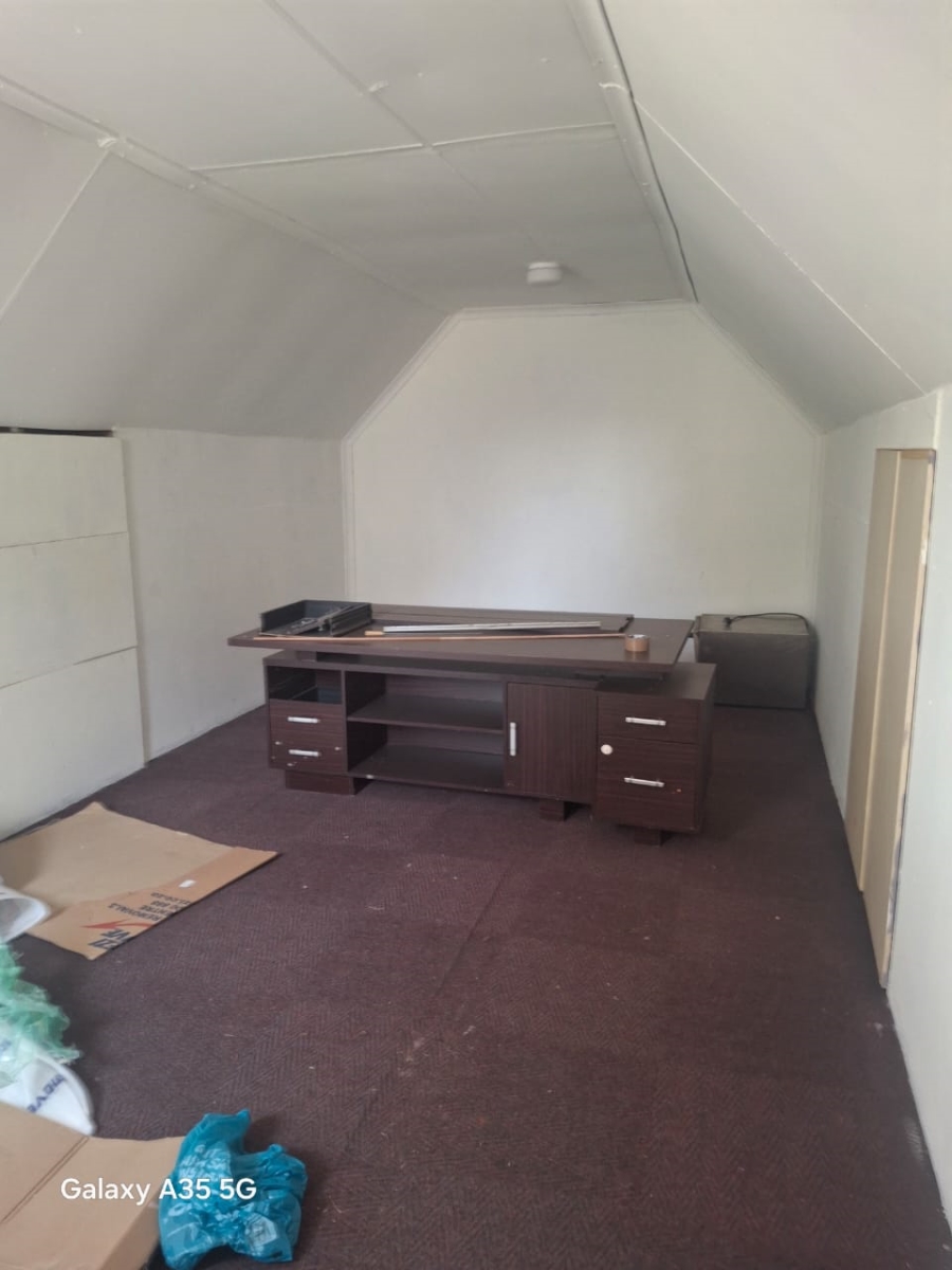 Commercial Property for Sale in Fairlead Gauteng