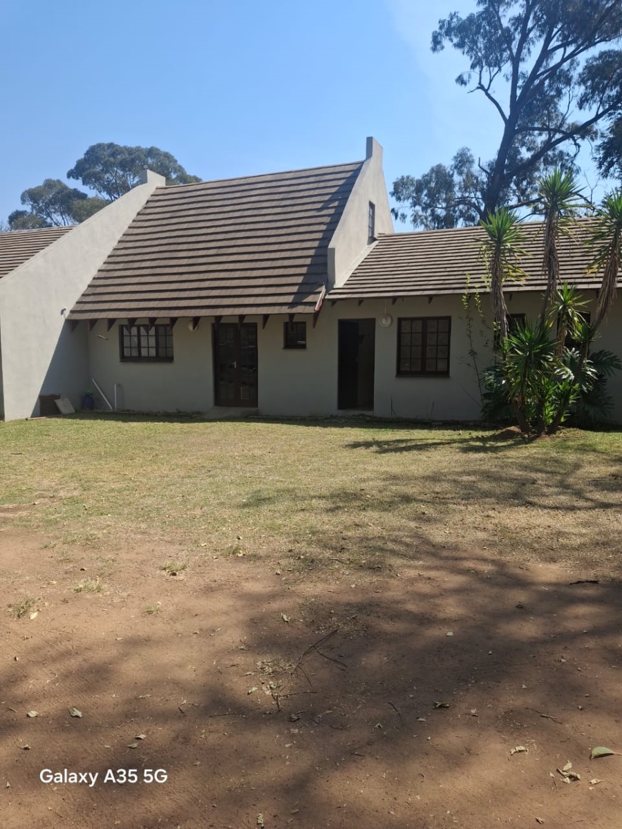 Commercial Property for Sale in Fairlead Gauteng