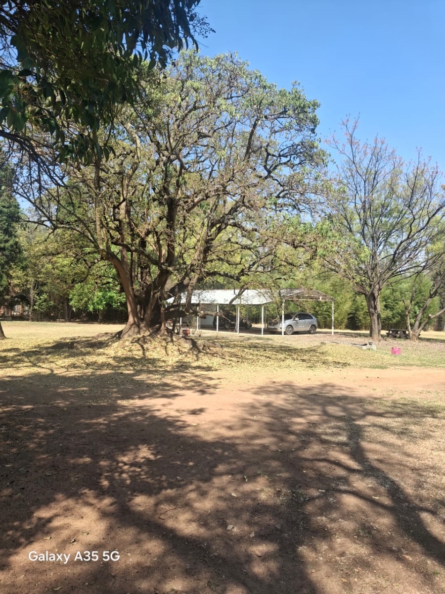 Commercial Property for Sale in Fairlead Gauteng