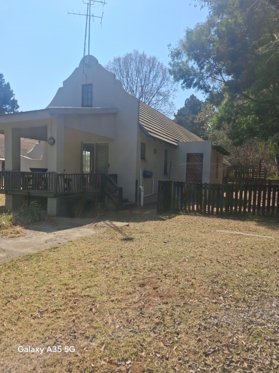 Commercial Property for Sale in Fairlead Gauteng