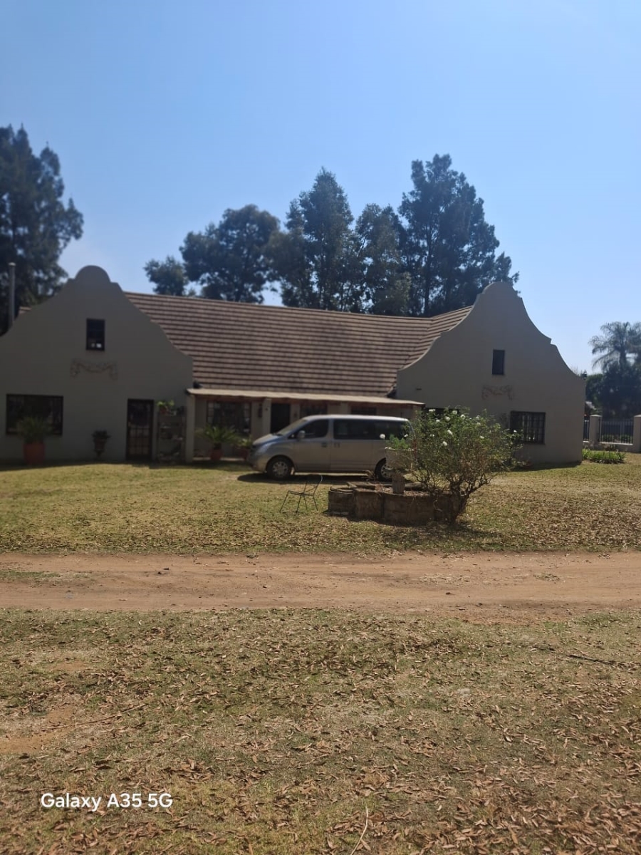 Commercial Property for Sale in Fairlead Gauteng