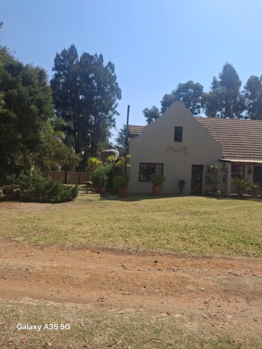 Commercial Property for Sale in Fairlead Gauteng