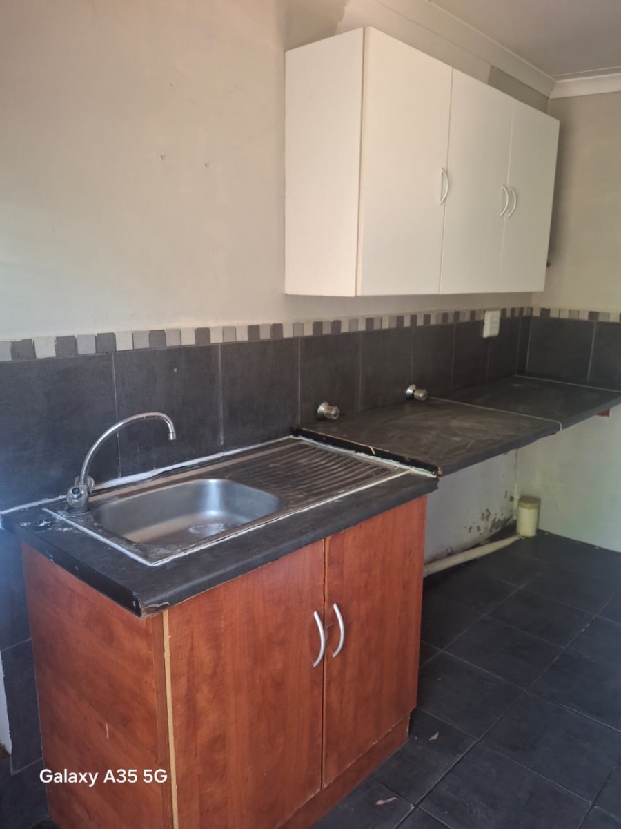 Commercial Property for Sale in Fairlead Gauteng