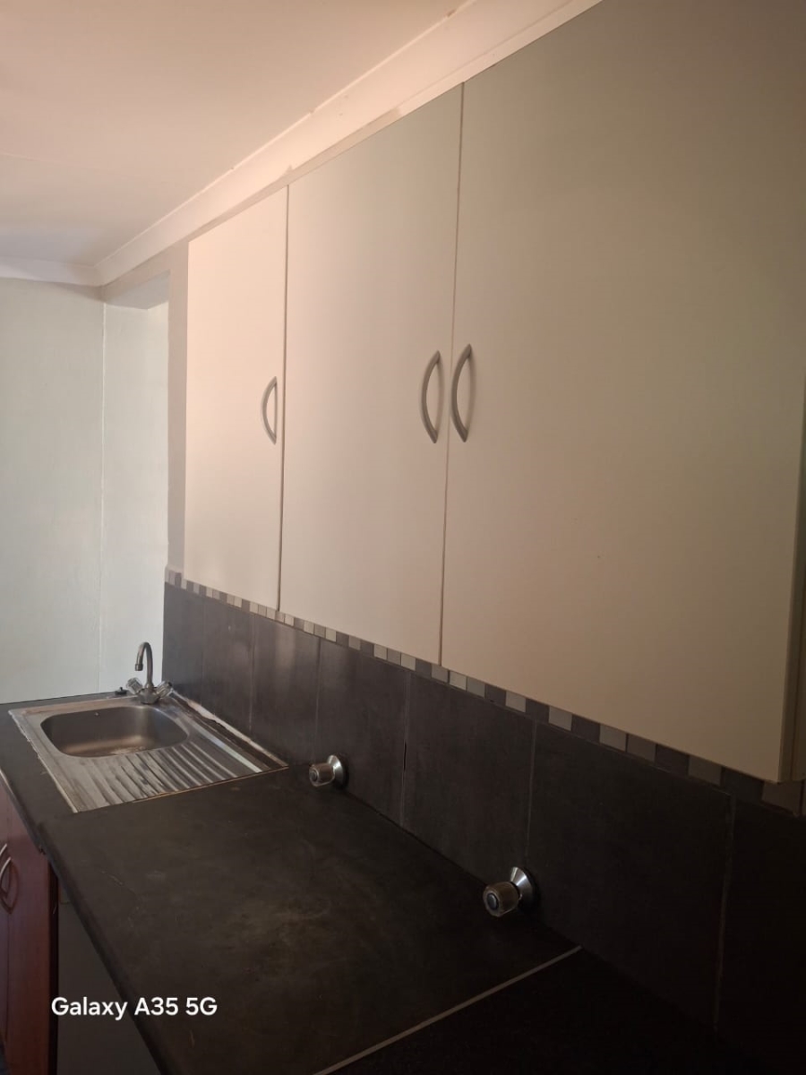 Commercial Property for Sale in Fairlead Gauteng