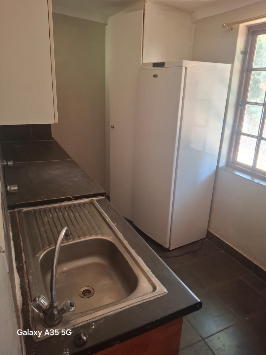 Commercial Property for Sale in Fairlead Gauteng