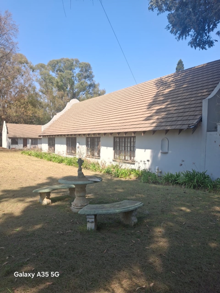 Commercial Property for Sale in Fairlead Gauteng