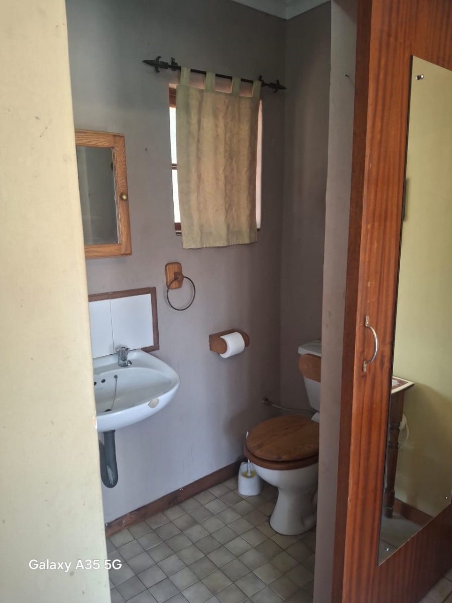 Commercial Property for Sale in Fairlead Gauteng