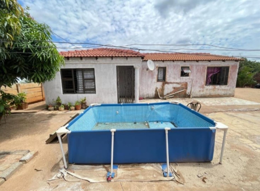3 Bedroom Property for Sale in Soshanguve South Ext 3 Gauteng