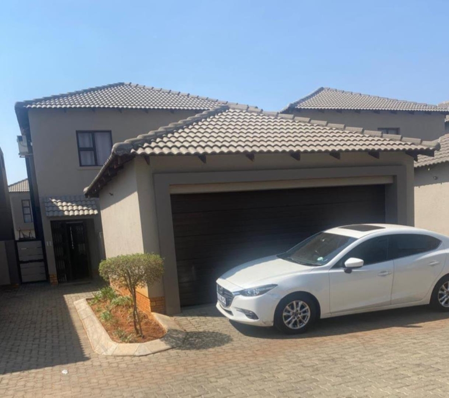 3 Bedroom Property for Sale in Annlin Gauteng