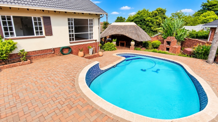 3 Bedroom Property for Sale in Pierre Van Ryneveld Gauteng