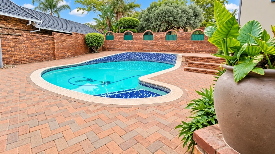 3 Bedroom Property for Sale in Pierre Van Ryneveld Gauteng