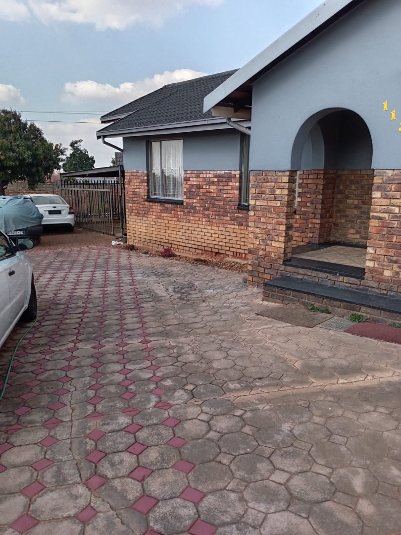 3 Bedroom Property for Sale in Soshanguve DD Gauteng