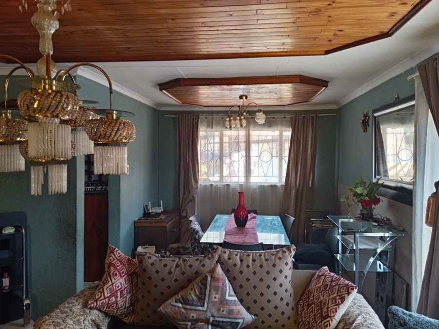 3 Bedroom Property for Sale in Soshanguve DD Gauteng
