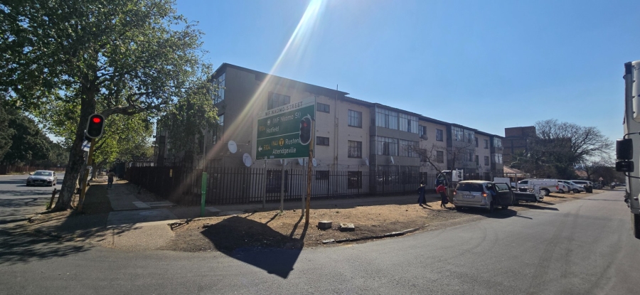 2 Bedroom Property for Sale in Pretoria West Gauteng