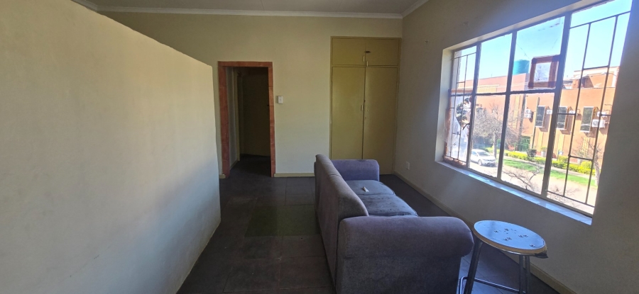 2 Bedroom Property for Sale in Pretoria West Gauteng