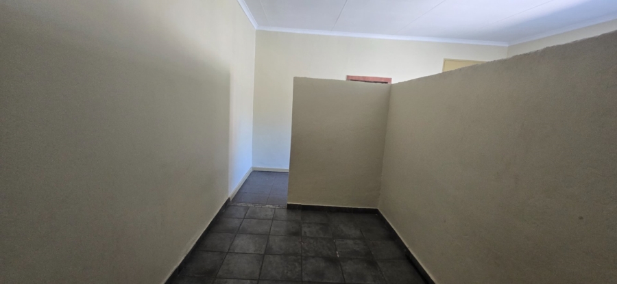 2 Bedroom Property for Sale in Pretoria West Gauteng