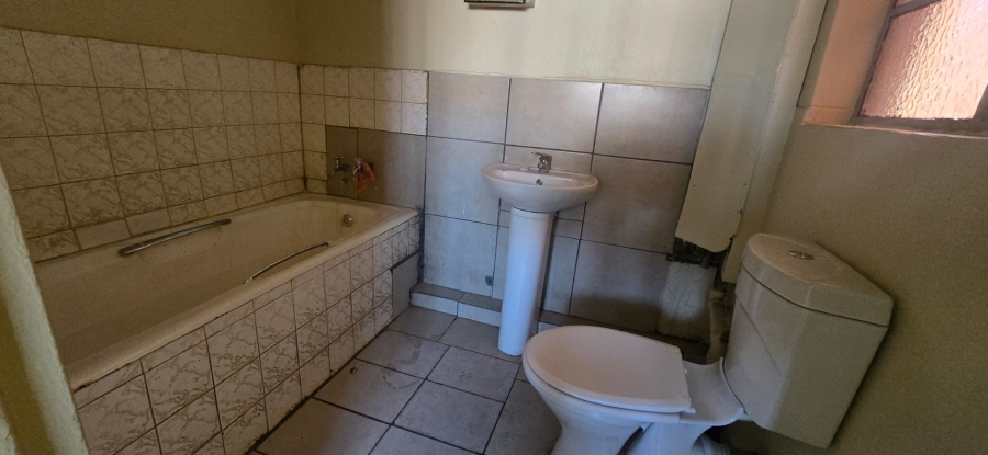 2 Bedroom Property for Sale in Pretoria West Gauteng