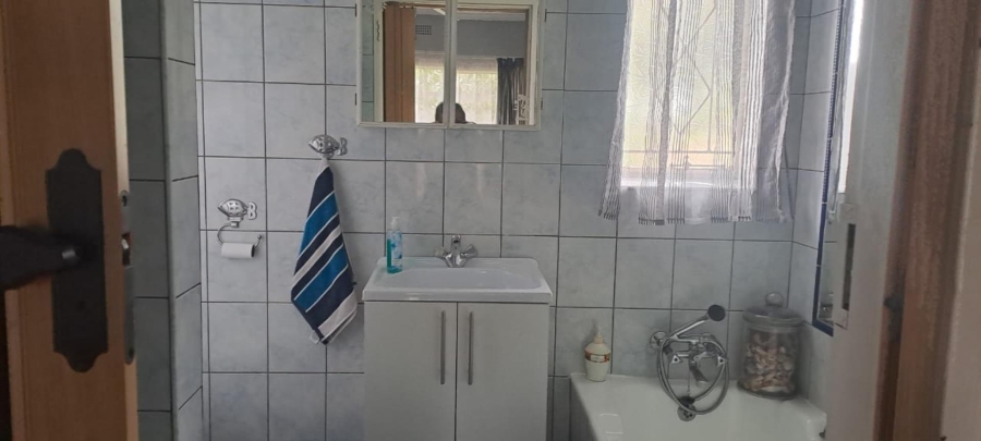 3 Bedroom Property for Sale in Flora Gardens Gauteng