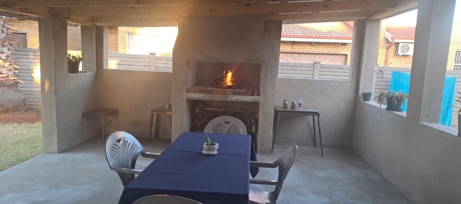 3 Bedroom Property for Sale in Flora Gardens Gauteng