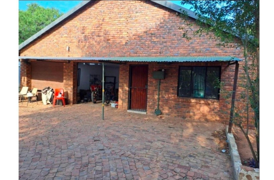Commercial Property for Sale in Kameeldrift West Gauteng
