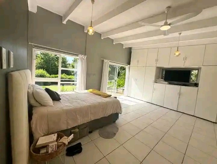 5 Bedroom Property for Sale in Moreleta Park Gauteng