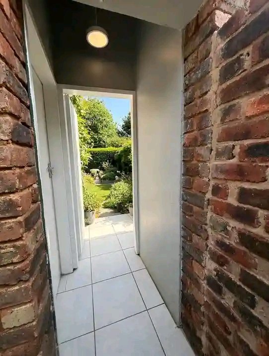 5 Bedroom Property for Sale in Moreleta Park Gauteng